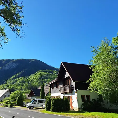 Vendégház Adventure House