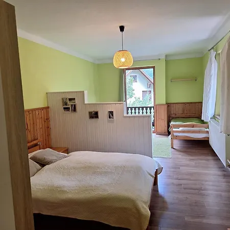 Adventure House Penzion *